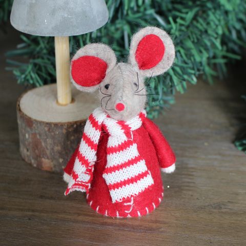 Ruby the Christmas mouse